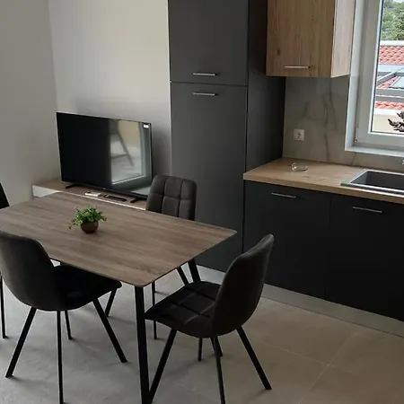 Daire Two-bedroom Mitrov